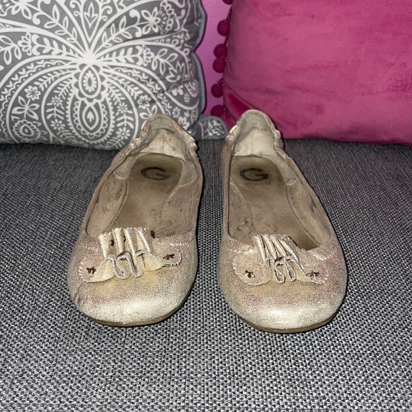 Gold Guess Shimmer Flats - Picture 1 of 5